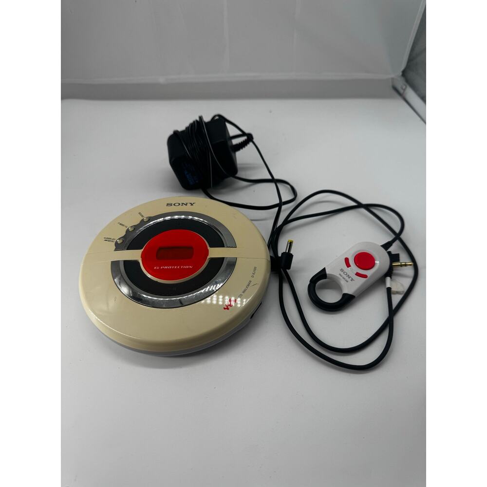 Vintage Sony Psyc CD Walkman D-EJ100 with remote - works perfectly!